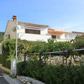 Apartments KUCAR ROBERT Baska