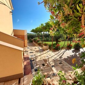 Apartments Graziella Zambratija