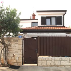 Apartments Noel Zambratija