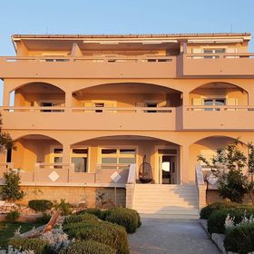 Apartmanok A Tenger Mellett Lun, Pag - 3320 Lun