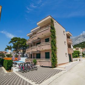Apartmanok Családok Részére Medencével Promajna, Makarska - 6849 Promajna