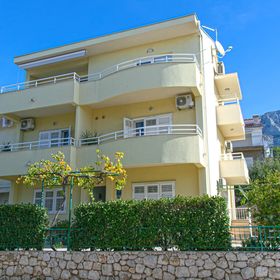 Apartmanok A Tenger Mellett Tucepi, Makarska - 19857 Tučepi