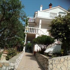 Apartmanok Parkolóhellyel Lopar, Rab - 19896 Lopar