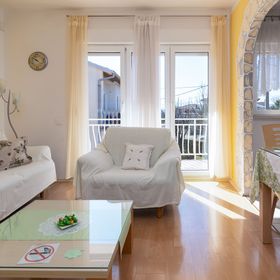 Apartmanok Parkolóhellyel Novi Vinodolski - 20095