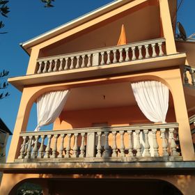 Apartmanok Parkolóhellyel Novi Vinodolski - 20095