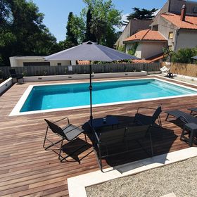 Apartmanok Családok Részére Medencével Kastel Luksic, Kastela - 20582 Kaštel Lukšić