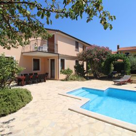 Ház Családok Részére Medencével Liznjan, Medulin - 20798 Ližnjan