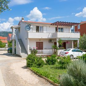 Apartmanok Parkolóhellyel Kastel Stafilic, Kastela - 20843 Kaštel Štafilić