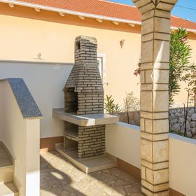 Apartmanok Parkolóhellyel Vir - 20971