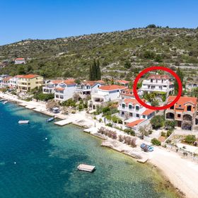 Apartmanok A Tenger Mellett Stupin Celine, Rogoznica - 21043 Stupin Čeline