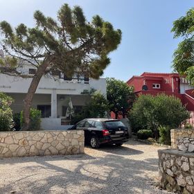 Apartmanok A Tenger Mellett Povljana, Pag - 21144 Povljana