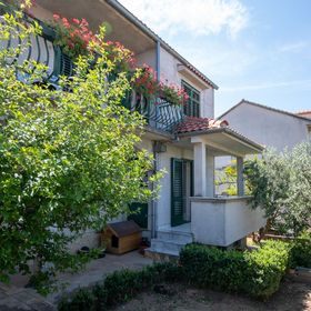 Apartmanok Parkolóhellyel Sveti Filip I Jakov, Biograd - 21221 Sveti Filip I Jakov