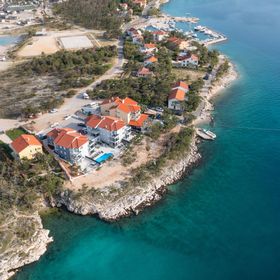 Apartmanok Családok Részére Medencével Silo, Krk - 21242 Šilo