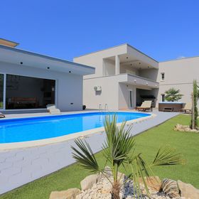 Ház Családok Részére Medencével Kastel Stafilic, Kastela - 21263 Kaštel Štafilić