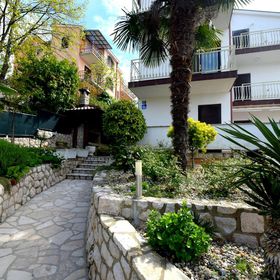 Apartmanok Parkolóhellyel Njivice, Krk - 21326 Njivice