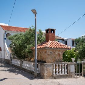 Apartmanok Parkolóhellyel Povljana, Pag - 21327 Povljana