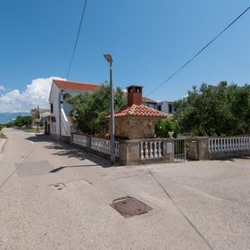 Apartmanok Parkolóhellyel Povljana, Pag - 21327 Povljana