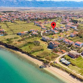 Apartmanok Parkolóhellyel Povljana, Pag - 21342 Povljana