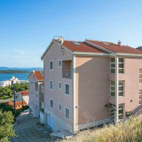 Apartmanok Parkolóhellyel Seget Donji, Trogir - 21374 Seget Donji