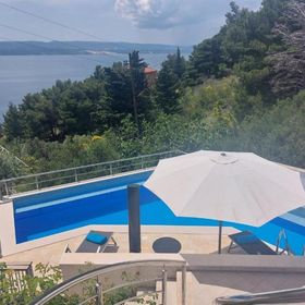 Apartmanok Családok Részére Medencével Marusici, Omis - 21377 Marušići