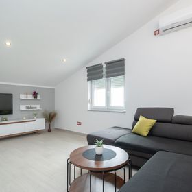 Apartmanok Parkolóhellyel Maslenica, Novigrad - 21404 Maslenica