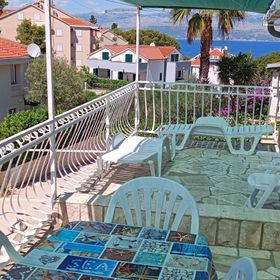 Apartmanok Parkolóhellyel Sutivan, Brac - 21426 Sutivan