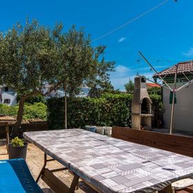 Apartmanok Parkolóhellyel Vir - 21523