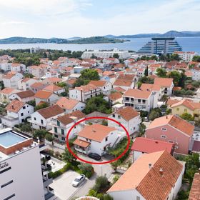 Apartmanok Parkolóhellyel Vodice - 21593