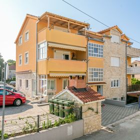 Apartmanok Parkolóhellyel Kastel Kambelovac, Kastela - 21645 Kaštel Kambelovac