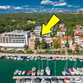 Apartmanok A Tenger Mellett Malinska, Krk - 21692 Malinska