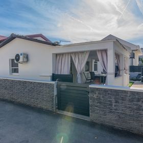 Apartmanok Parkolóhellyel Vir - 21751