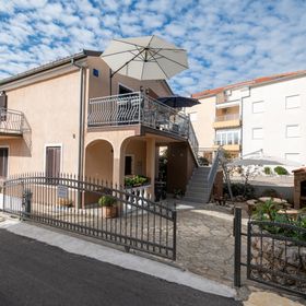 Apartmanok A Tenger Mellett Starigrad, Paklenica - 21824 Starigrad