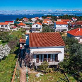 Apartmanok Parkolóhellyel Ugljan - 21848