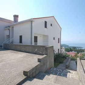 Apartmanok Parkolóhellyel Njivice, Krk - 21857 Njivice