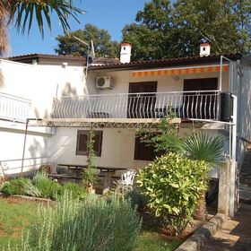 Apartmanok A Tenger Mellett Njivice, Krk - 21870 Njivice