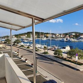 Apartmanok A Tenger Mellett Jezera, Murter - 21908 Jezera