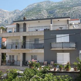 Apartmanok Parkolóhellyel Makarska - 21911