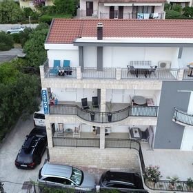 Apartmanok Parkolóhellyel Makarska - 21911