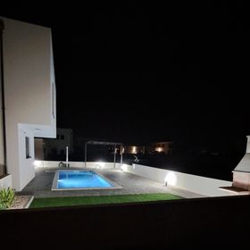 Nyaralóház Medencével Vodice - 21991