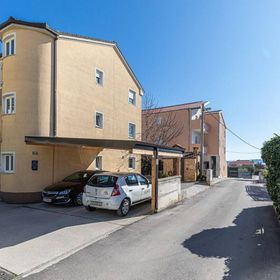 Apartmanok Parkolóhellyel Kastel Luksic, Kastela - 22071 Kaštel Lukšić