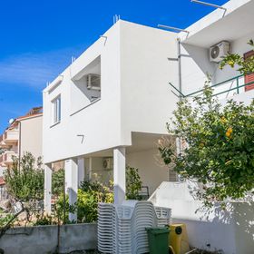 Apartmanok Parkolóhellyel Tucepi, Makarska - 22086 Tučepi