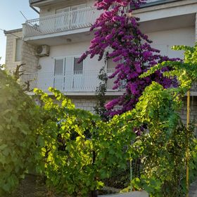 Apartmanok Parkolóhellyel Split - 22101