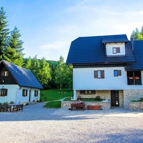 Szobák Magán Parkolóhellyel Jezerce, Plitvice - 22116 Jezerce