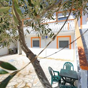 Apartmanok Parkolóhellyel Vir - 22134