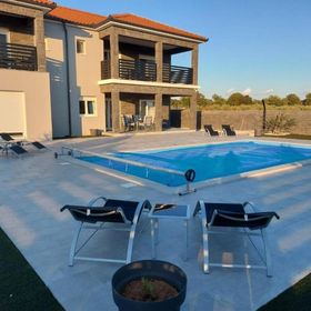 Ház Családok Részére Medencével Zadar - 22140