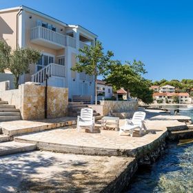 Ház Gyermekes Családok Részére A Tenger Mellett Rogoznica - 22156