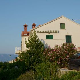 Apartmanok Parkolóhellyel Postira, Brac - 22207 Postira