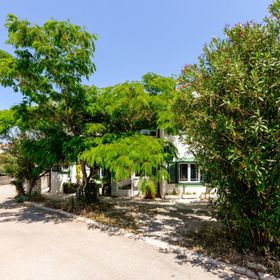 Apartmanok A Tenger Mellett Vir - 22208