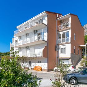 Apartmanok Parkolóhellyel Zivogosce - Blato, Makarska - 22253 Živogošće - Blato