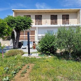 Családi Apartmanok A Tenger Mellett Barbat, Rab - 22360 Barbat